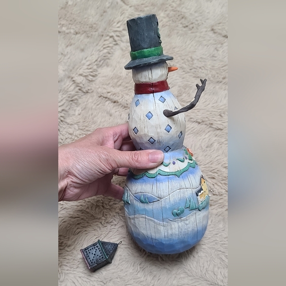Jim Shore Heartwood Creek Snowman Figurine with Lantern, Winter's Light Figurine - Picture 4 of 15
